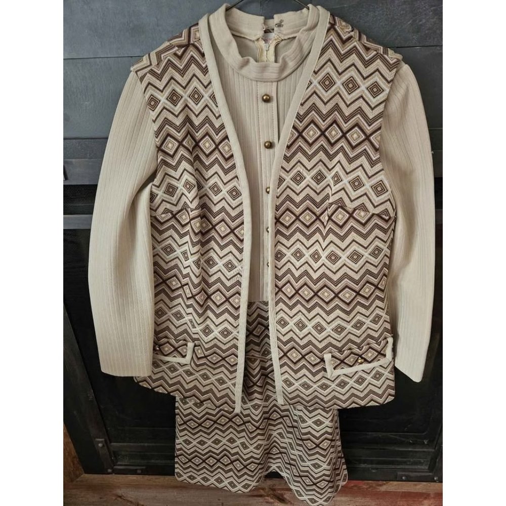 Vintage Womens Size Medium R & K Knits Polyester Shirt / Vest and Pants Outfit